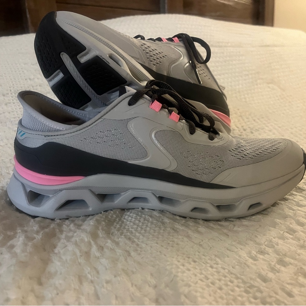 Skechers Women's Athletic Shoes - Gray with Pink Accents